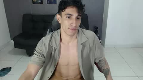 Snapshot of morrison_jimm chatting on 02/19/26, 06:31 santii online show from 02/19/26, 06:31