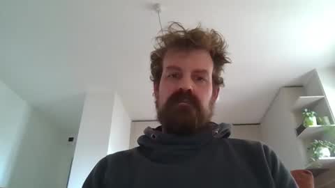 Snapshot of morritz chatting on 04/15/26, 01:18 morritz online show from 04/15/26, 01:18