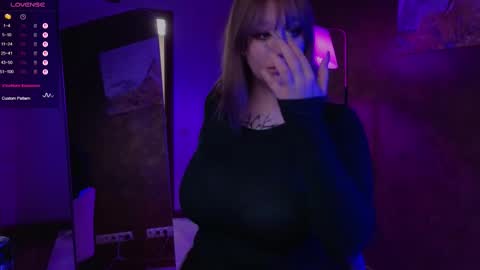 morvelyn online show from 10/10/25, 06:07