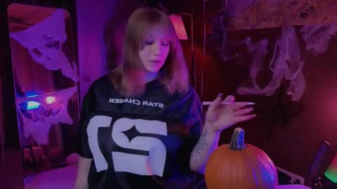 morvelyn online show from 10/26/25, 05:30