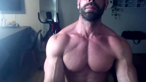 Snapshot of mosh2 chatting on 11/13/25, 11:14 Kattie Mosh online show from 11/13/25, 11:14