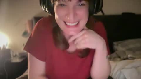 Snapshot of mossy_mommy chatting on 04/22/26, 12:46 Mossy Mommy online show from 04/22/26, 12:46