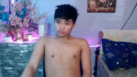 Snapshot of mostwantedtwink chatting on 06/17/26, 12:29 mostwantedtwink online show from 06/17/26, 12:29