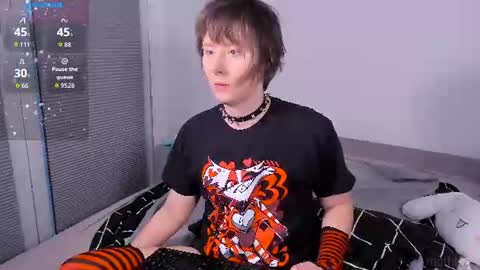 mothkink Moth  -  online show from 07/06/26, 07:05