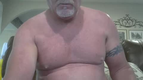 motorguy08 online show from 09/18/25, 02:52