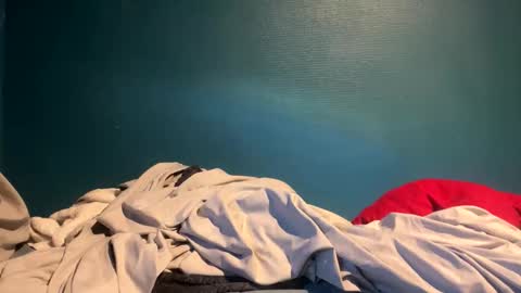 Snapshot of mouillelenos chatting on 02/06/26, 03:59 CamO online show from 02/06/26, 03:59