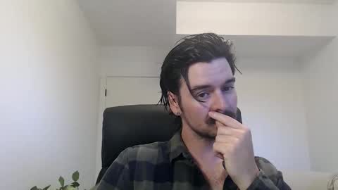 Snapshot of moustachematt chatting on 06/06/26, 03:22 moustachematt online show from 06/06/26, 03:22