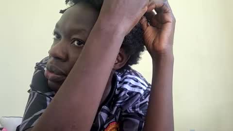 Mouthymiss online show from 11/11/25, 07:08