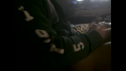 mowgli1977 online show from 11/16/25, 09:15