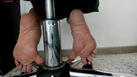 moxa hot online show from 10/01/25, 01:50