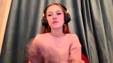 Snapshot of mozelleberendt chatting on 10/30/25, 02:07 Jenny online show from 10/30/25, 02:07