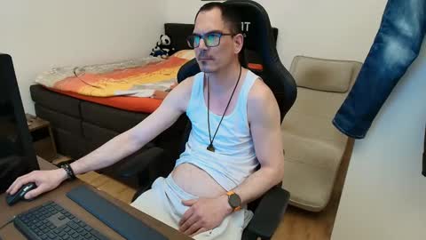 mpmann online show from 04/25/26, 09:12