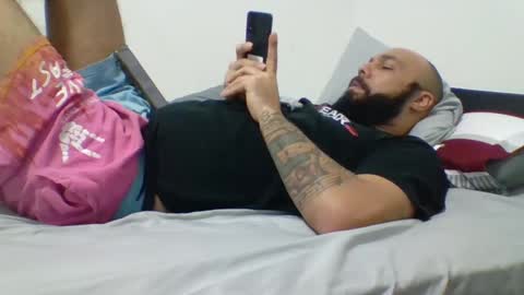 Mr8 online show from 01/09/25, 05:13