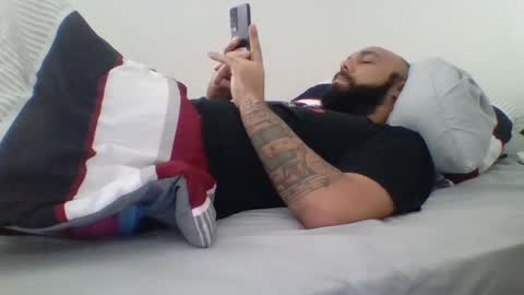 Mr8 online show from 01/10/25, 05:02