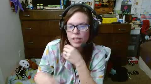 Mr and Mrs Dragon online show from 01/29/25, 05:45