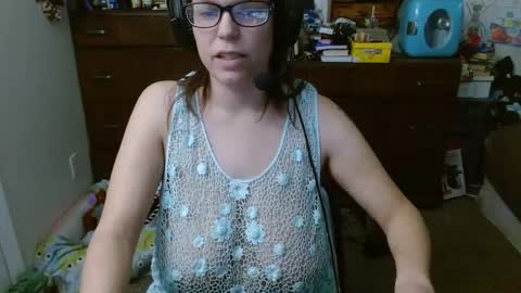 Mr and Mrs Dragon online show from 02/04/25, 05:34