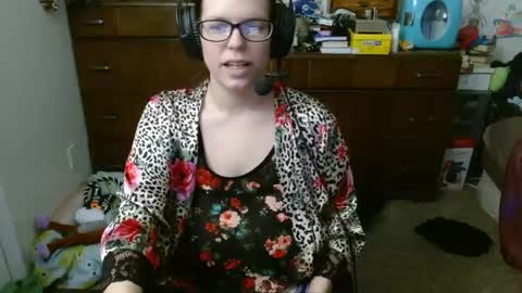 Mr and Mrs Dragon online show from 02/05/25, 05:53