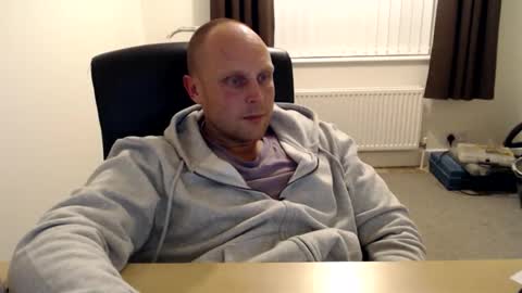 Snapshot of mr_baldy chatting on 10/04/25, 12:08 Mr Baldy Likes to Chat online show from 10/04/25, 12:08