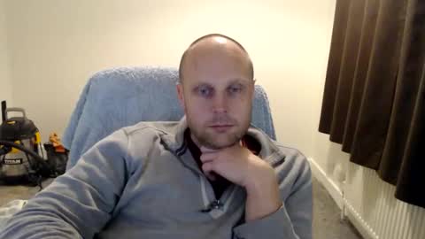Snapshot of mr_baldy chatting on 10/18/25, 09:04 Mr Baldy Likes to Chat online show from 10/18/25, 09:04