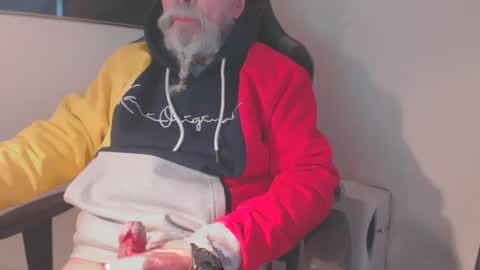 mr_boombastic2021 online show from 12/28/24, 10:14