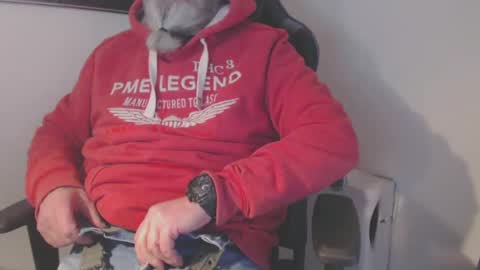 mr_boombastic2021 online show from 01/18/25, 10:49