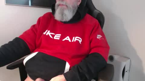 mr_boombastic2021 online show from 01/13/26, 11:15