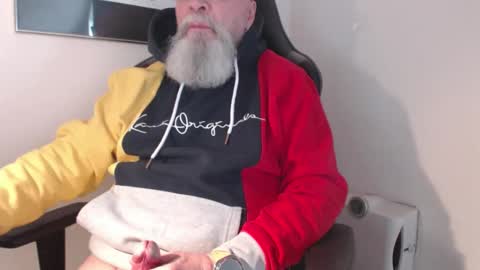 Snapshot of mr_boombastic2021 chatting on 03/13/26, 10:44 mr_boombastic2021 online show from 03/13/26, 10:44