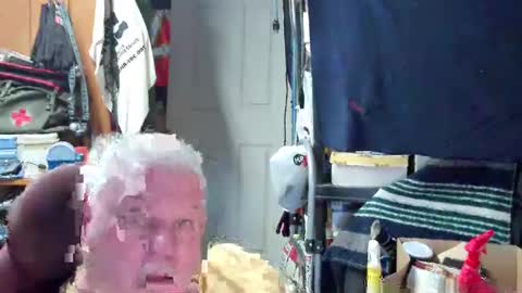 mr_canoe_licker_69 online show from 01/26/25, 08:02