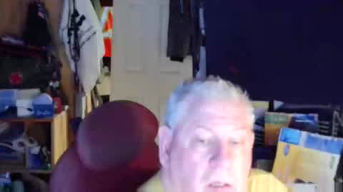 mr_canoe_licker_69 online show from 02/01/25, 09:19