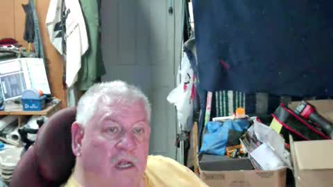 mr_canoe_licker_69 online show from 03/05/25, 09:26