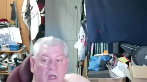 mr_canoe_licker_69 online show from 03/10/25, 08:56