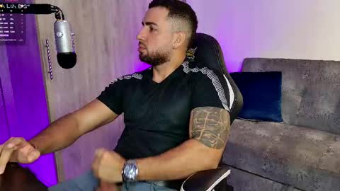 Snapshot of mr_david_cox chatting on 02/14/25, 12:51 David online show from 02/14/25, 12:51