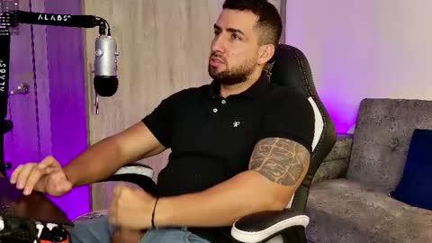 Snapshot of mr_david_cox chatting on 02/19/25, 11:49 David online show from 02/19/25, 11:49