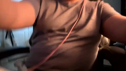 Snapshot of mr_diego69 chatting on 02/16/25, 11:05 Diego69 online show from 02/16/25, 11:05