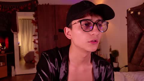 Snapshot of mr_evan1 chatting on 12/05/24, 02:11 Mr Evans online show from 12/05/24, 02:11