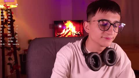 Snapshot of mr_evan1 chatting on 12/14/24, 03:15 Mr Evans online show from 12/14/24, 03:15