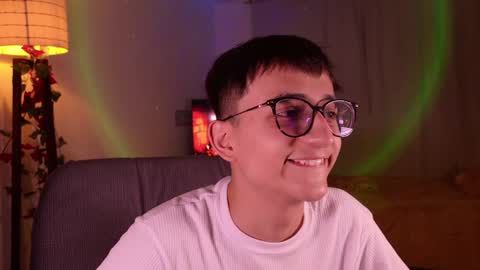 Snapshot of mr_evan1 chatting on 12/18/24, 01:34 Mr Evans online show from 12/18/24, 01:34