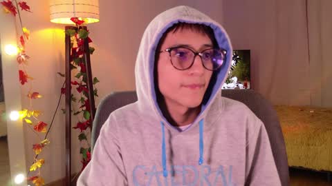 Snapshot of mr_evan1 chatting on 12/19/24, 03:41 Mr Evans online show from 12/19/24, 03:41