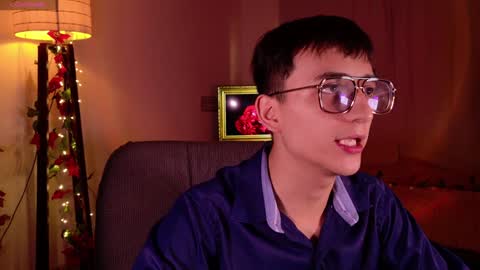 Snapshot of mr_evan1 chatting on 12/31/24, 04:46 Mr Evans online show from 12/31/24, 04:46