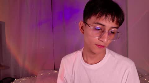 Snapshot of mr_evan1 chatting on 01/26/25, 02:30 Mr Evans online show from 01/26/25, 02:30