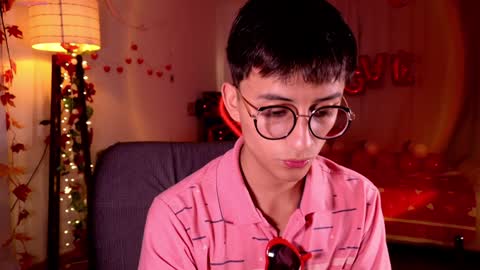 Snapshot of mr_evan1 chatting on 02/05/25, 01:00 Mr Evans online show from 02/05/25, 01:00