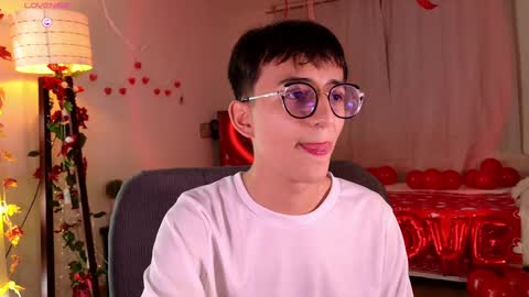 Snapshot of mr_evan1 chatting on 02/14/25, 03:05 Mr Evans online show from 02/14/25, 03:05