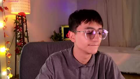 Snapshot of mr_evan1 chatting on 02/21/25, 02:16 Mr Evans online show from 02/21/25, 02:16