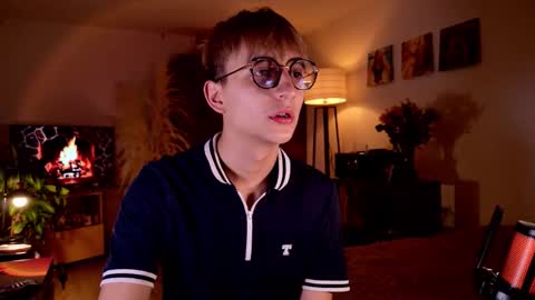 Snapshot of mr_evan1 chatting on 09/21/25, 02:51 Mr Evans online show from 09/21/25, 02:51