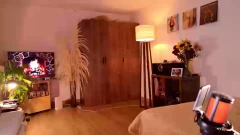 Snapshot of mr_evan1 chatting on 09/23/25, 04:21 Mr Evans online show from 09/23/25, 04:21