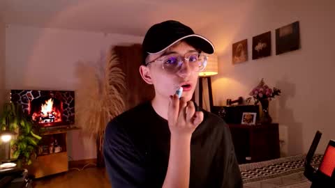 Snapshot of mr_evan1 chatting on 10/11/25, 04:49 Mr Evans online show from 10/11/25, 04:49