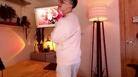 Mr Evans online show from 12/17/25, 06:14