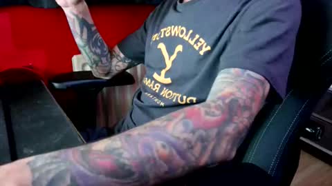 Snapshot of mr_hung_uk38 chatting on 10/01/25, 10:16 mr_hung_uk38 online show from 10/01/25, 10:16