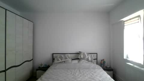 mr_i_ online show from 06/29/26, 10:37