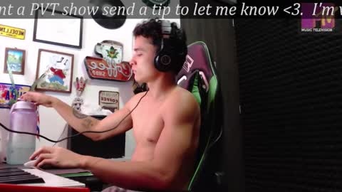 Call me Angel please online show from 10/06/25, 11:57